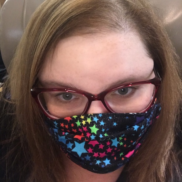 Meet your Posher, Jennifer - Picture 3 of 4